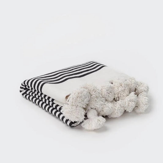Uxurious Moroccan Cotton Blankets: a Cozy Elegance ,Wrap Yourself in Elegance, Timeless Comfort, Moroccan Cotton Blankets for Your Home