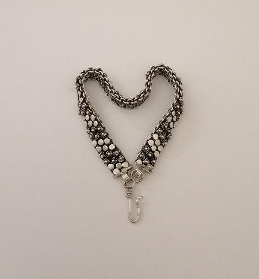 Elegant Vintage Silver Bracelet
