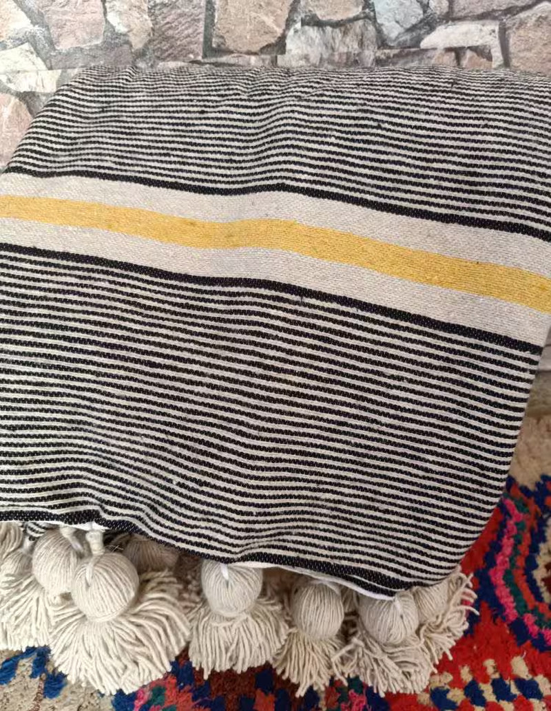 Moroccan Pom Pom Blanket - Hand Woven Throw-Tassel Blankets-Pom Poms-Boho Blanket-Moroccan Blanket-Moroccan Blanket-Moroccan Pom Pom .