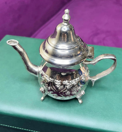 Traditional Moroccan Tea Set – Elegance in Every Sip