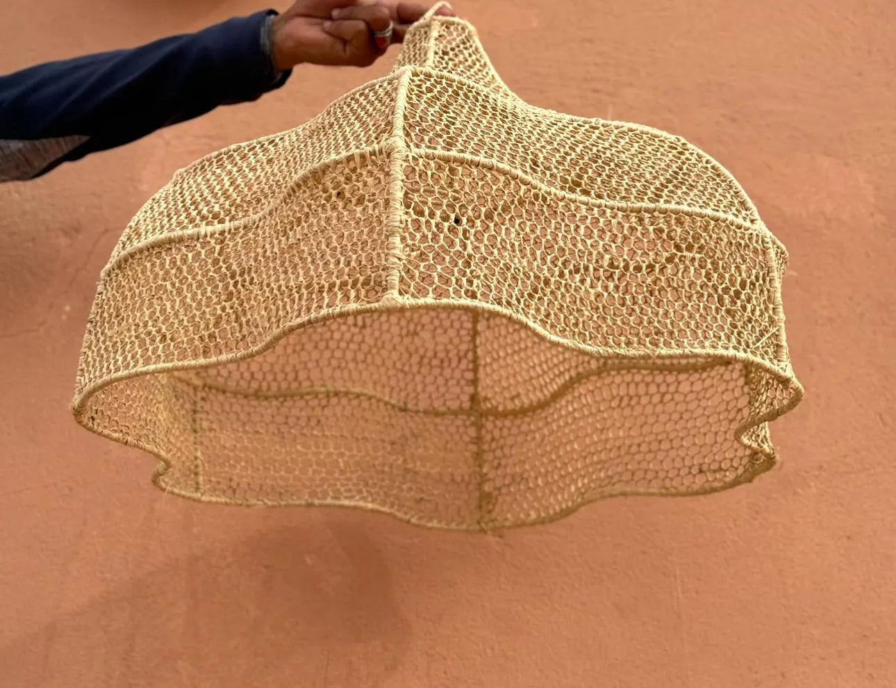 Raffia Pendant Light , Wicker Ceiling Light Shade Round-Shaped for Indoor and Outdoor Usage, Hanging Cone Wicker Pendant Light
