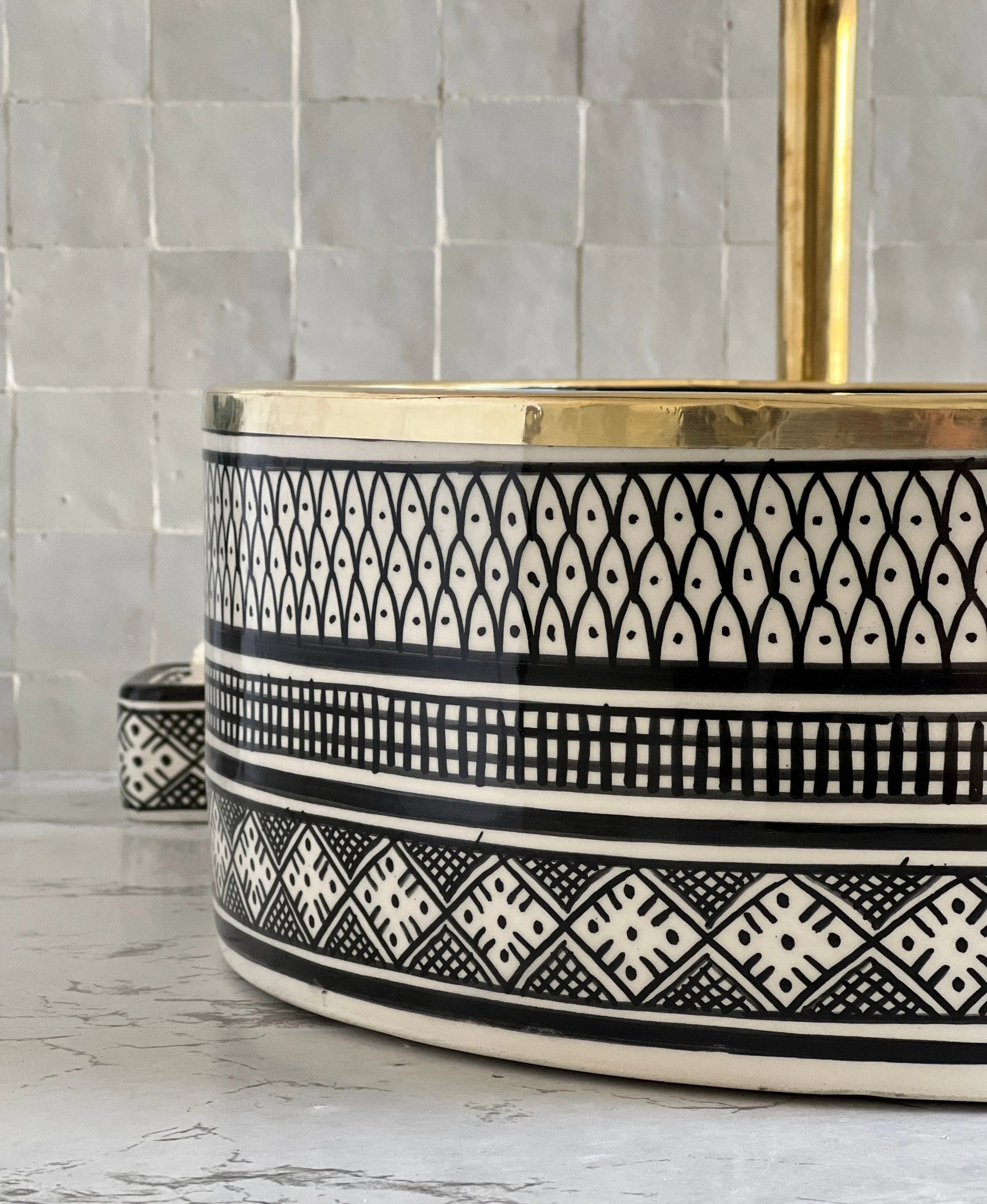 Antique Sink with Brass Rim Edge, Vessel Sink, Sink Bowl, Ceramic Basin, Hand Wash Basin, Free Gift INCLUDED