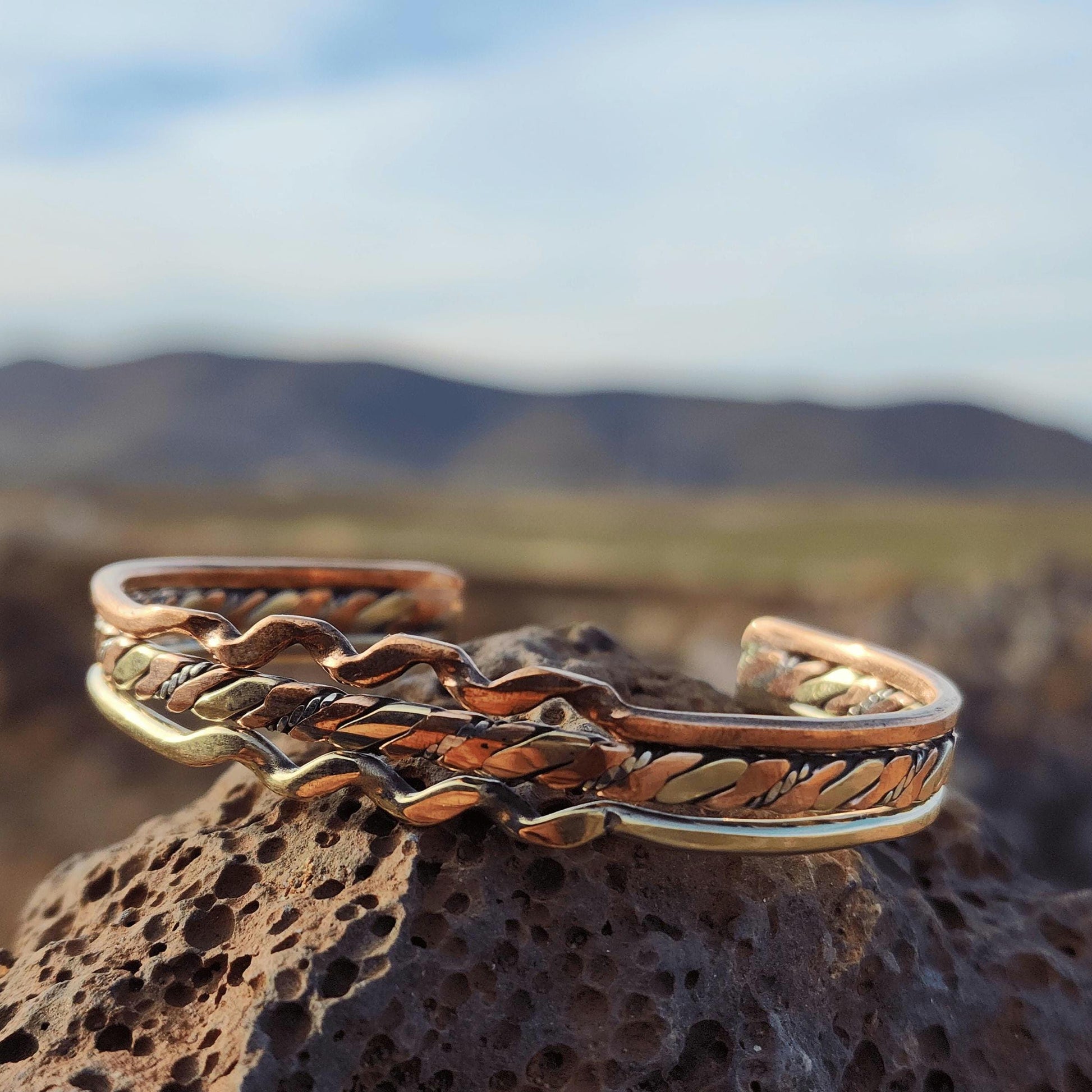 Handforged Twisted Copper Bracelet for Women – Handmade Polished Bangle for Health and Arthritis Relief, Perfect Gift