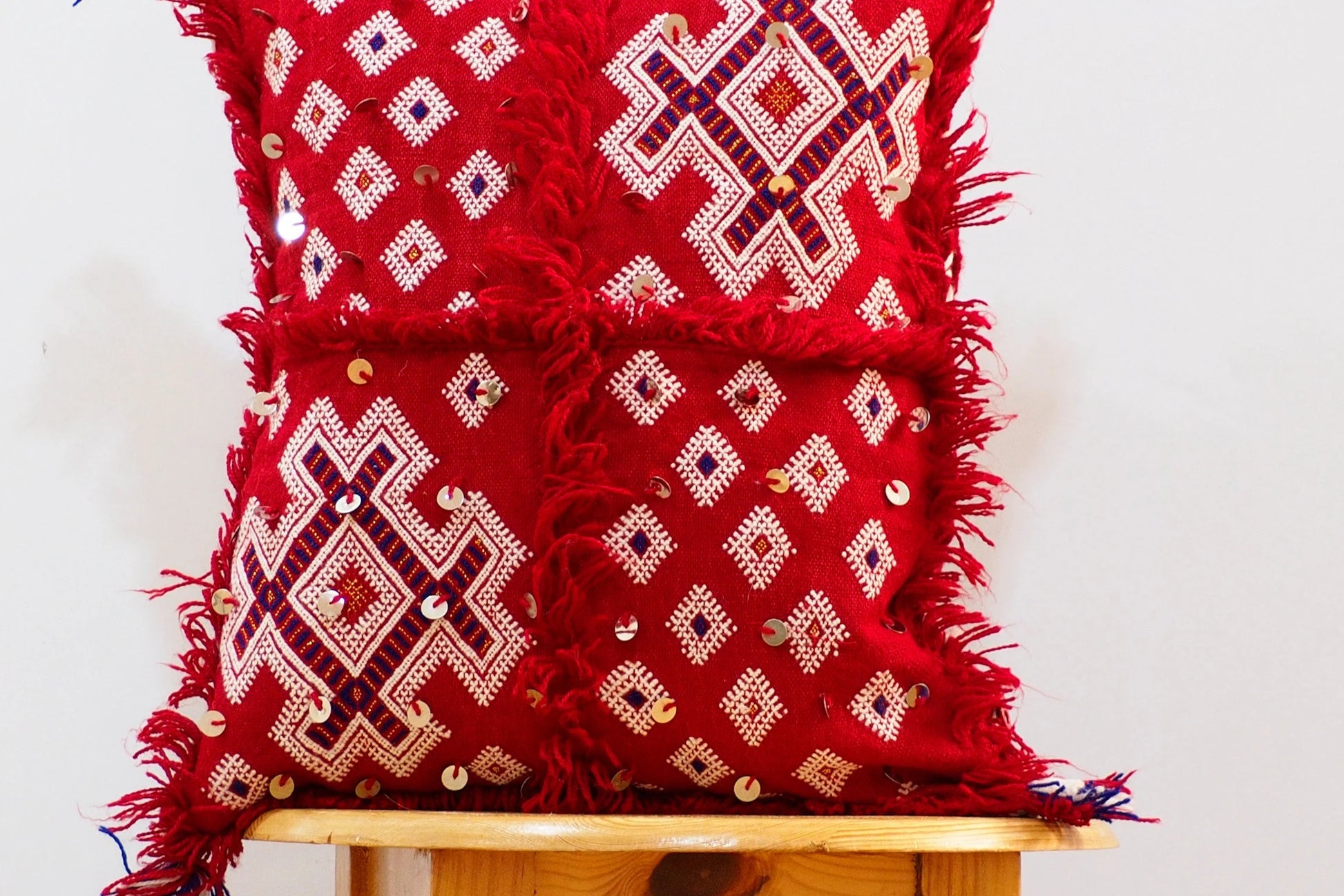 Handmade Moroccan Wedding Blanket Pillow Cover Handira Blanket Cushion Cover Wool Pillow Cover with Sequins