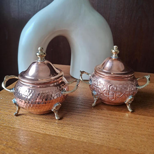 Set of 2 Moroccan Copper Sugar Bowls with Lids – Handcrafted Hammered & Engraved Brass Footed Bowls – Vintage Style Spice or Jewelry Dish