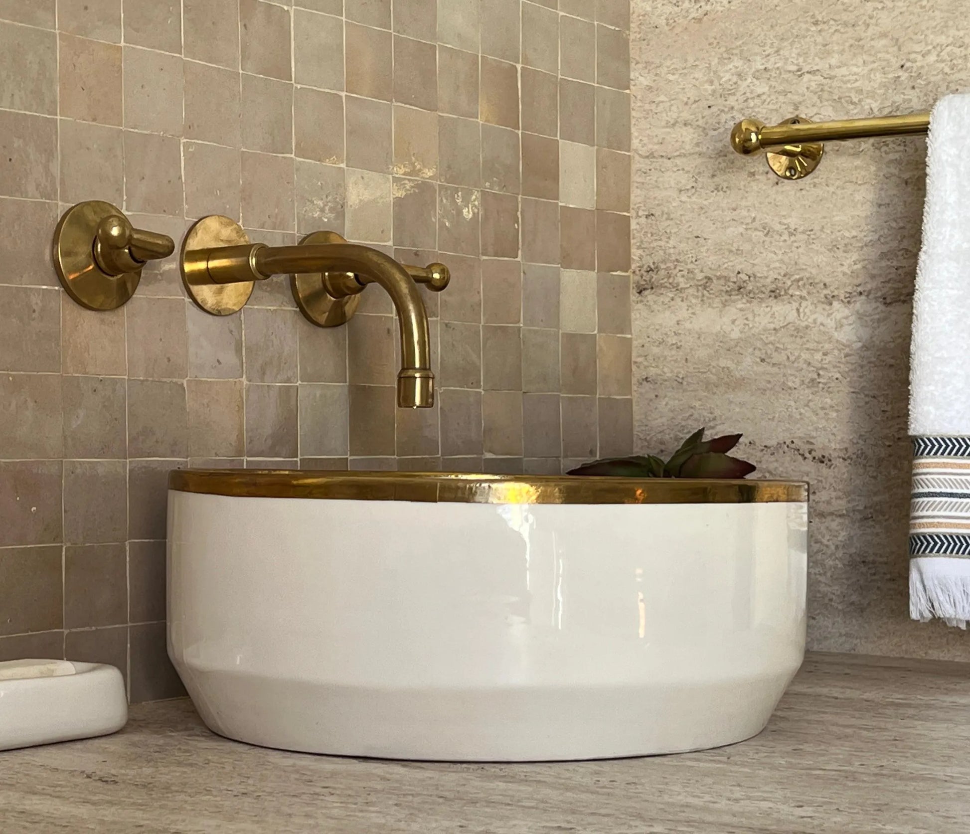 Antique Sink with Brass Rim Edge, Vessel Sink, Sink Bowl, Ceramic Basin, Hand Wash Basin, Free Gift INCLUDED
