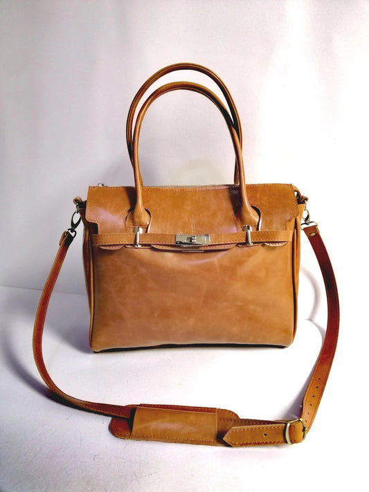 Luxury Genuine Leather Handbag – Elegant Shoulder Bag and Crossbody Bag – Perfect Gift for Women – Camel Color – Soft Vegan Leather