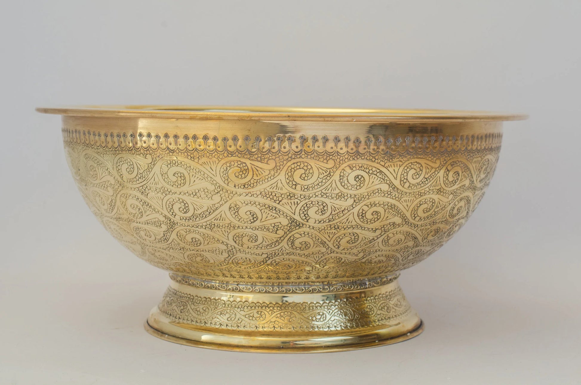 Antique Brass Bowl Vessel Sink Engraved Bathroom Vanity Basin, Gold Vintage Engraved Sink