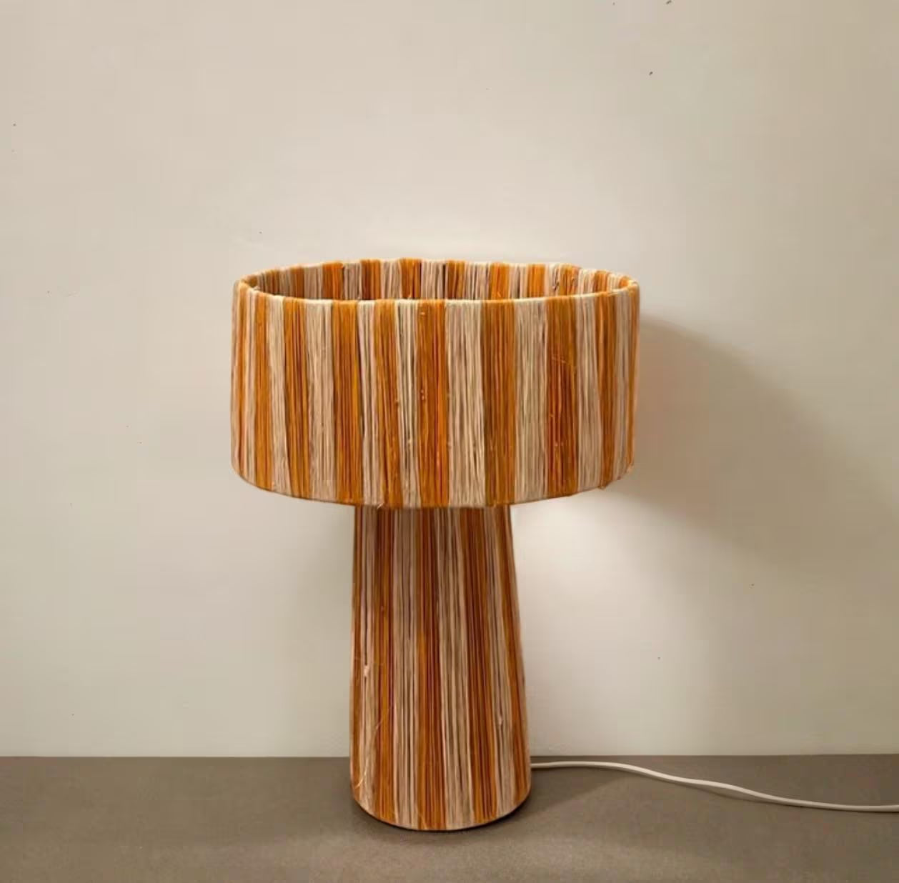 Woven Raffia Table Lamp, Natural Lamp, Handwoven Table Lamp, Raffia Lighting, Nature-Inspired Decor