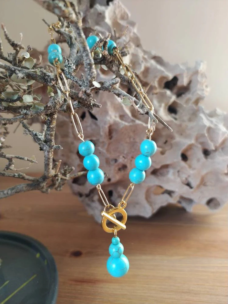 Beautiful Turquoise Pearls, an Exclusive Product Handmade and Natural Stones to Embellish Your Neck.