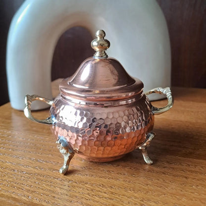 Hand-Hammered Moroccan Copper Sugar Bowl – Brass Handle & Lid – Traditional Tea Set Decor – Artisan Footed Bowl – Boho Kitchen Gift