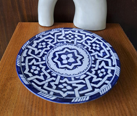 Large Moroccan Ceramic Plate 25Cm – Blue & White Handmade Pottery – Boho Wall Art – Decorative Serving Dish – Artisan Home Decor