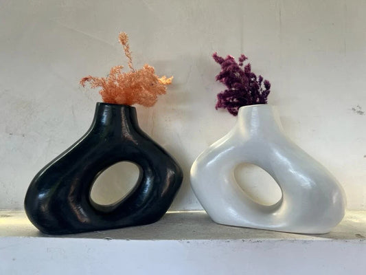 Terracotta Vase, Stucco Pottery Decoration, Black&White