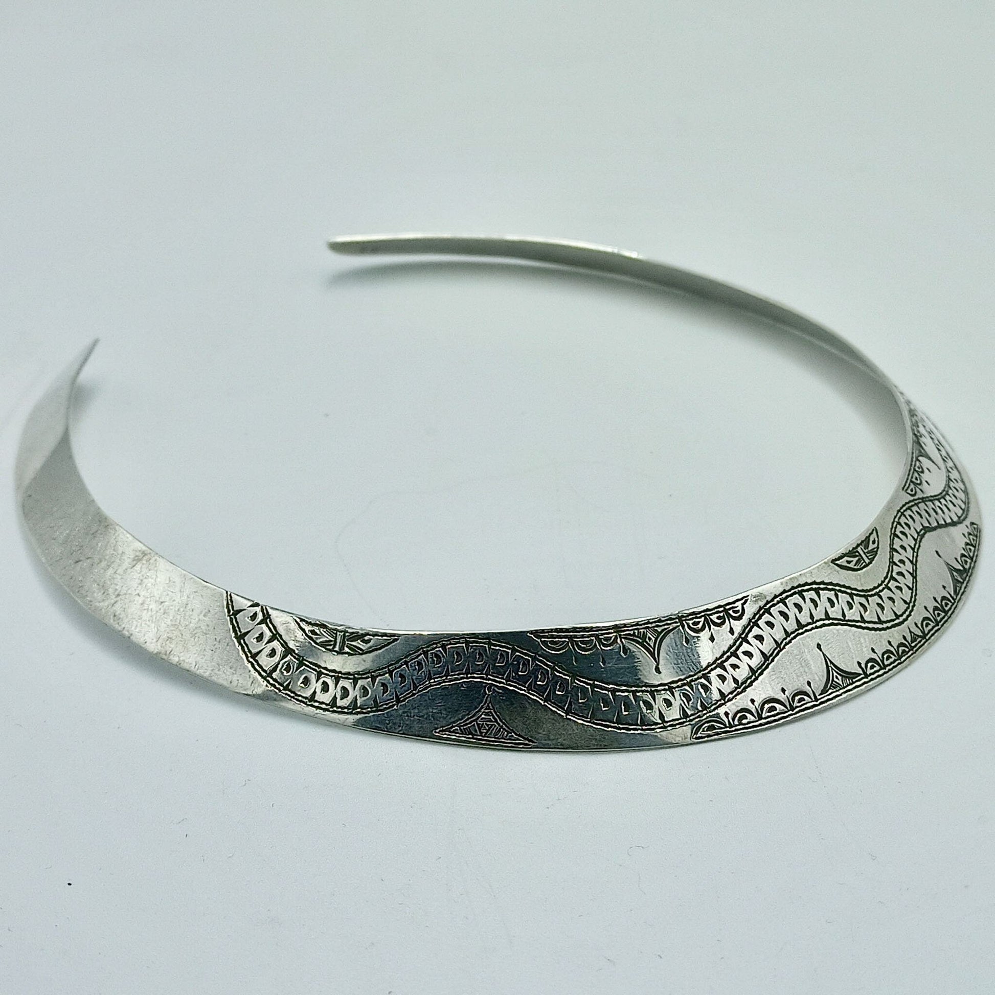 925 Sterling Silver Necklace, Crafted Silver Necklace, Silver Rigid Choker, African Cuff Necklace, Shiny Silver Rigid Necklace,