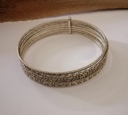 Silver Linking Bangles Set
