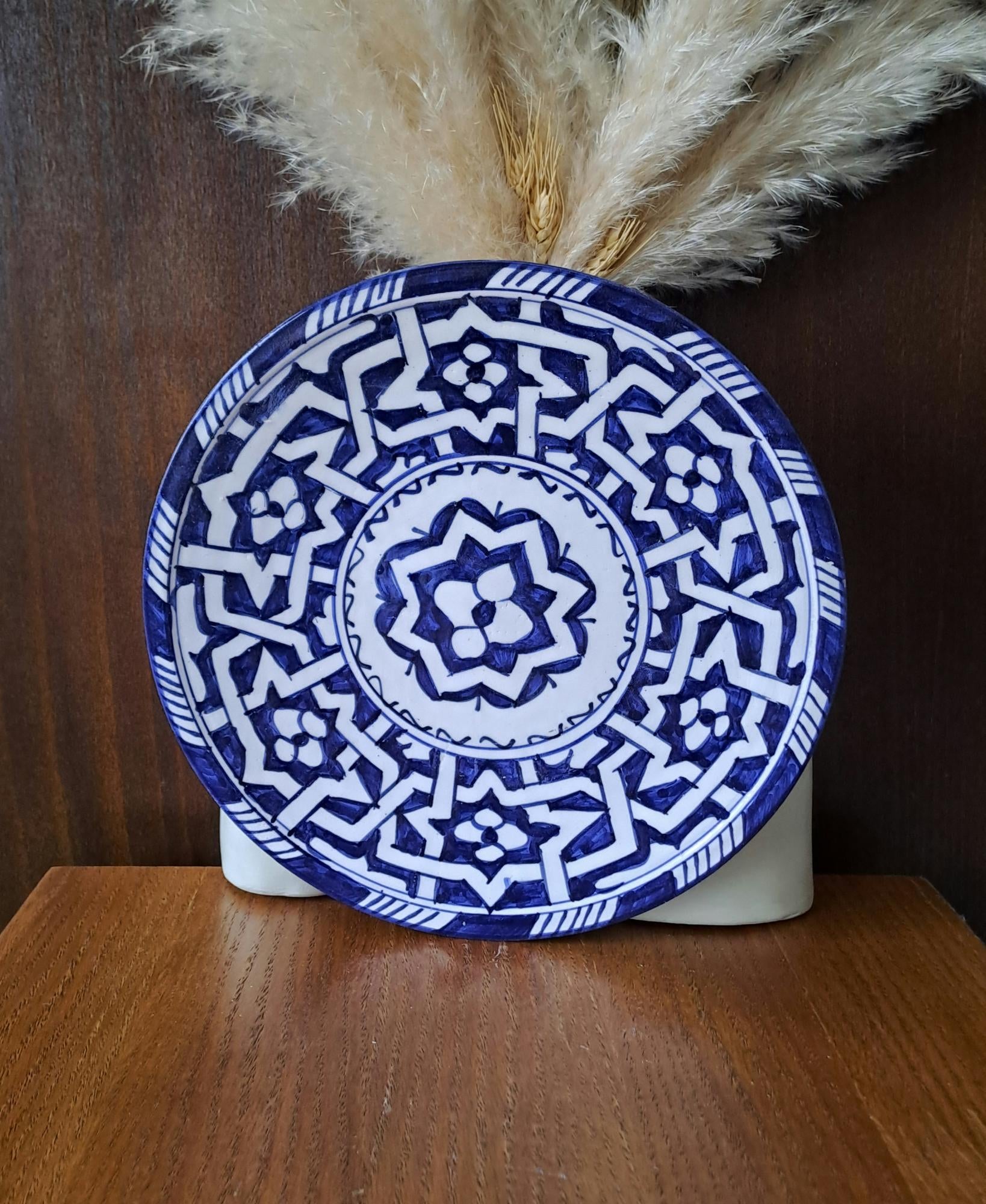 Large Moroccan Ceramic Plate 25Cm – Blue & White Handmade Pottery – Boho Wall Art – Decorative Serving Dish – Artisan Home Decor