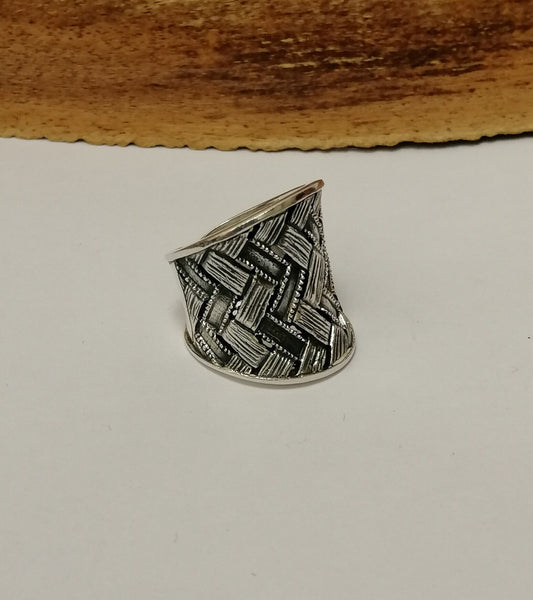 Graduated Sterling Silver Chevron Ring
