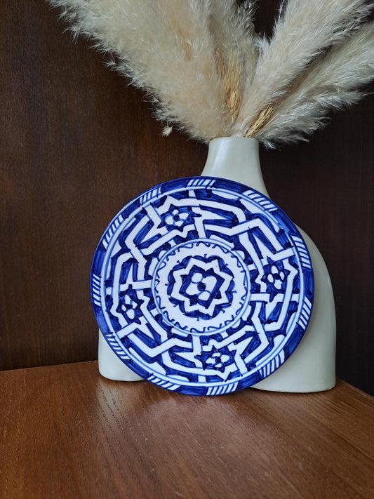 20Cm Moroccan Pottery Plate – Hand-Painted Blue White Ceramic Dish – Fez Style Boho Decor – Medium Serving Plate or Wall Art