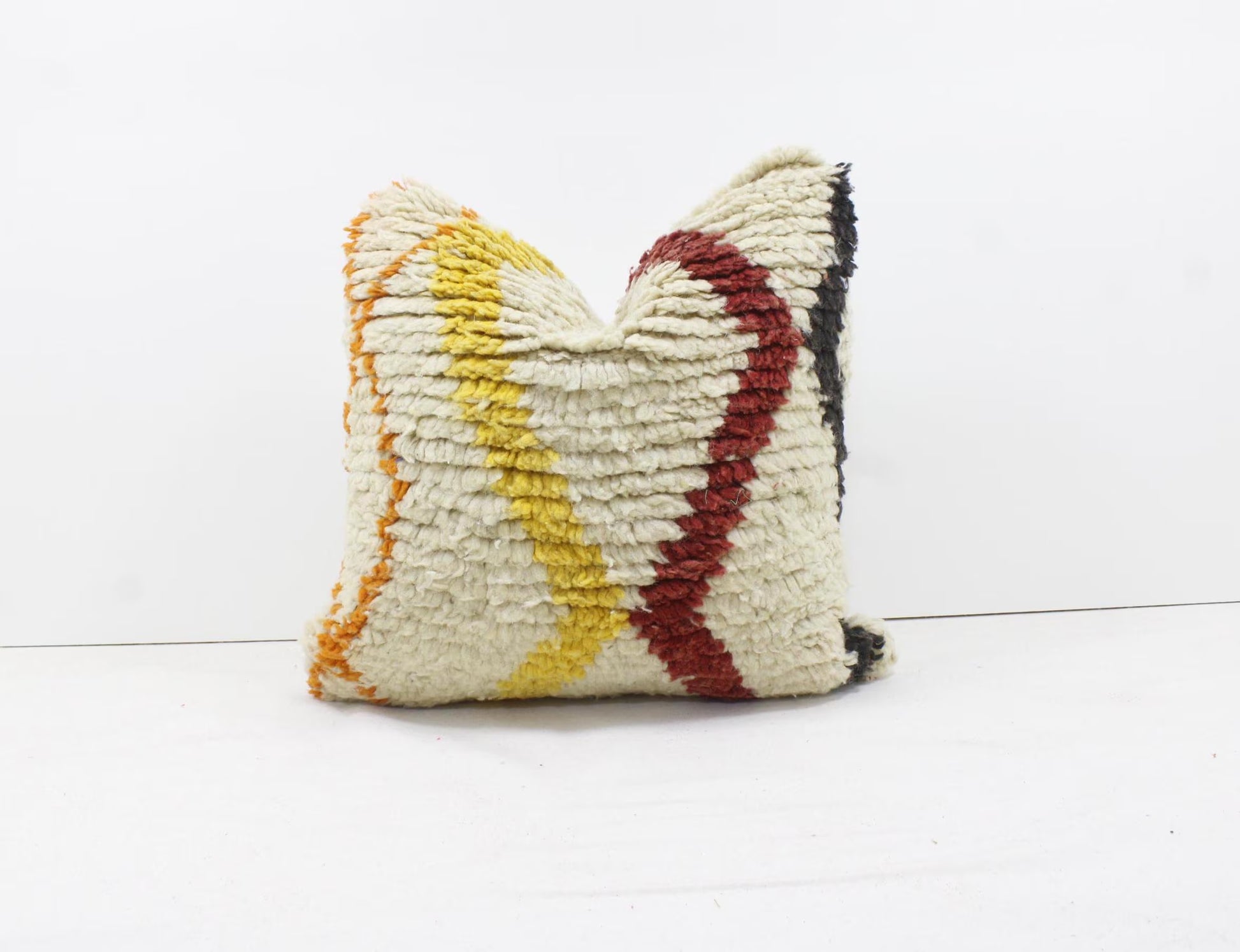 Vintage Moroccan Pillows 100% Wool ,Absolutely Gorgeous Pillow Floor Pillow Moroccan Berber Home Design Handmade Kilim Berber