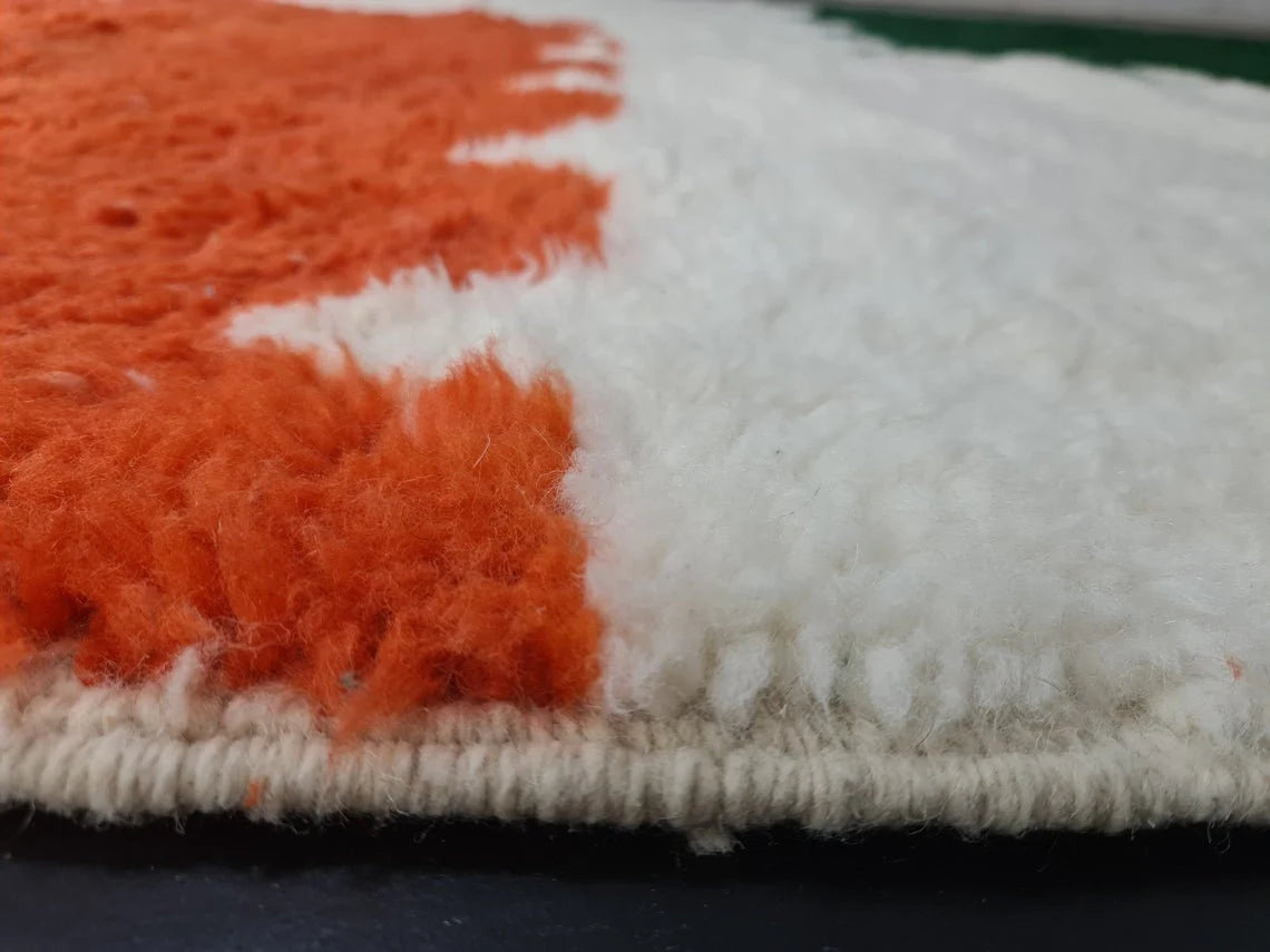 MOROCCAN HANDMADE Rug-Beni Ourain Rug-Sheep Wool Rug-Abstract Rug-White and Orange Rug-Azilal Rug- Handmade Berber Carpet-Moroccan Wool Rug.