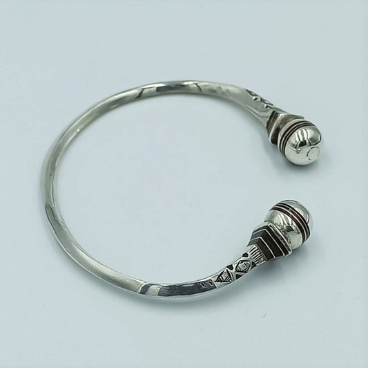Men'S 925 Sterling Silver Handcrafted Adjustable Bracelet, Open Cuff 2-Ball Ended Engrave Design Boho Bangle