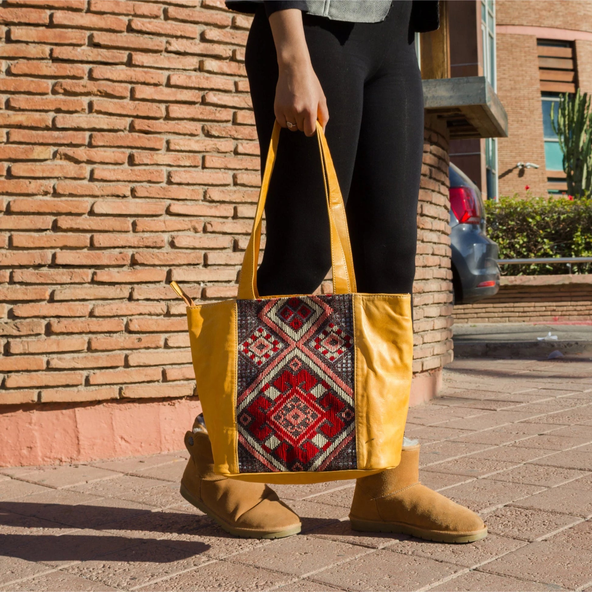 Tote Carpet Leather Bag - Handmade Women'S Fashion Cross-Body Handbag, Unique Gift for Her, Stylish Havana Leather Tote