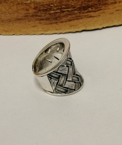 Graduated Sterling Silver Chevron Ring