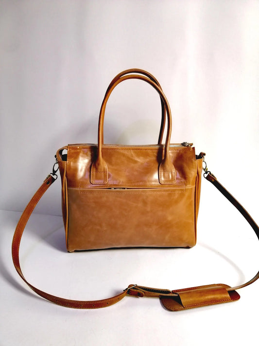 Luxury Genuine Leather Handbag – Elegant Shoulder Bag and Crossbody Bag – Perfect Gift for Women – Camel Color – Soft Vegan Leather