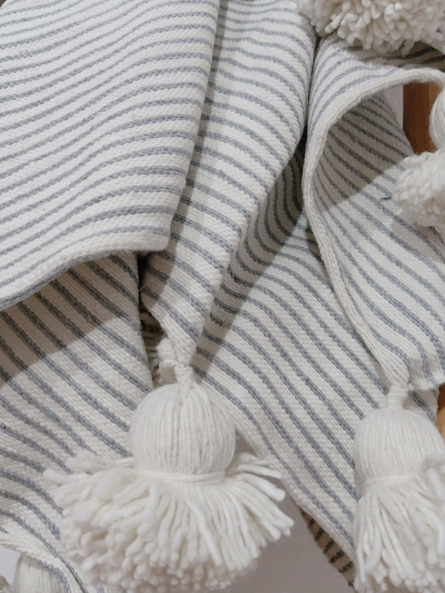 Moroccan Blanket - Hand Woven Throw-Tassel Blankets-Pom Poms-Boho Blanket-Moroccan Blanket-Moroccan Blanket-Moroccan Pom Pom .