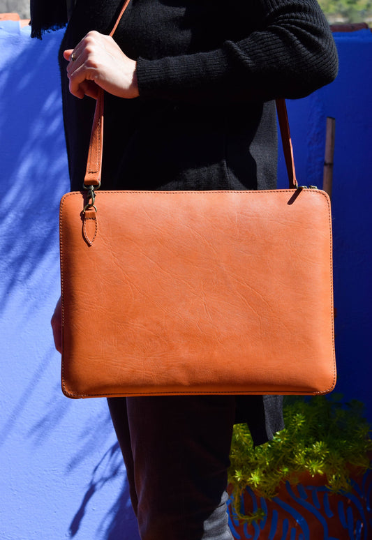 Moroccan Real Leather Handmade Laptop Cover 15 Inch, Moroccan Brown Laptop Sleeve, Leather Laptop Case, Gift for Him or Her, Leather Handbag