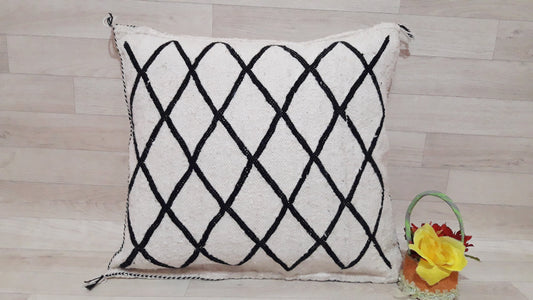 Beni Ourain Cushion Cover - White Wool Pillow Cover - Handmade Morocco Cushion-Moroccan Beni Ourain Pillow - Beni Ourain Berber Pillow