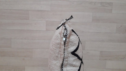 Beni Ourain Cushion Cover - White Wool Pillow Cover - Handmade Morocco Cushion-Moroccan Beni Ourain Pillow - Beni Ourain Berber Pillow