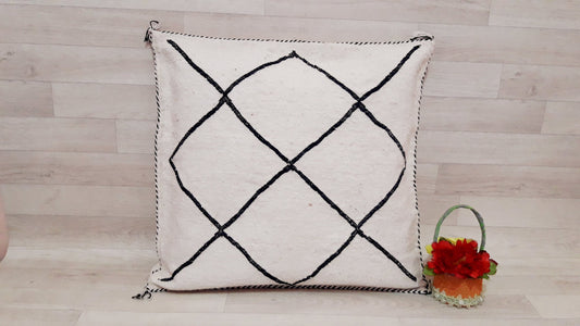 Beni Ourain Cushion Cover - White Wool Pillow Cover - Handmade Morocco Cushion-Moroccan Beni Ourain Pillow - Beni Ourain Berber Pillow