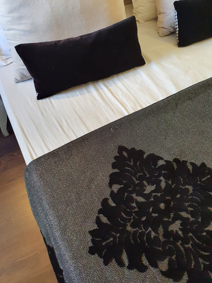 Moroccan Blanket, Handmade Blanket, Velvet Throw, Pompom Blanket, Velvet Blanket, Luxury Blanket, Velvet Pillows, Moroccan Pillows