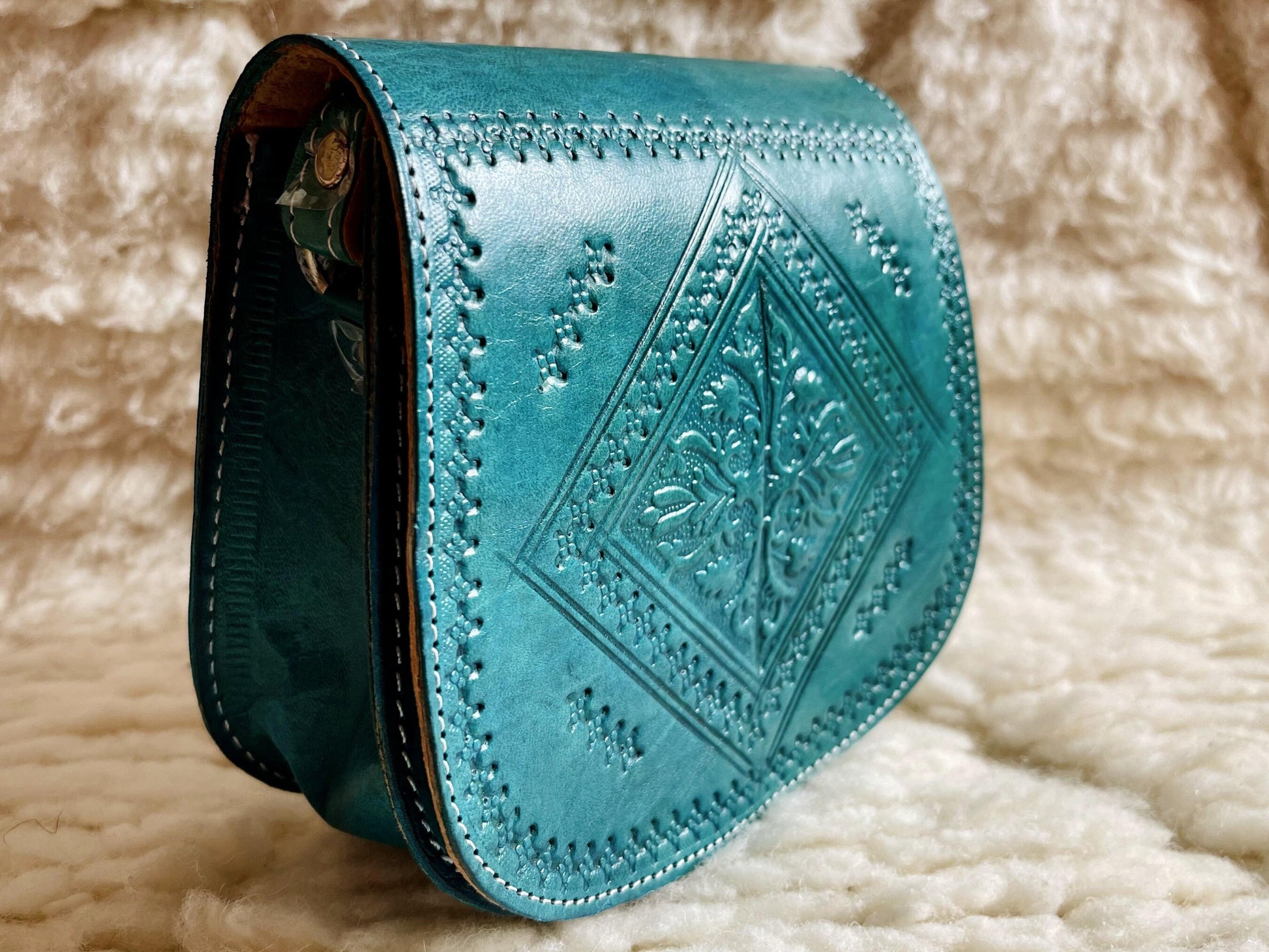 Moroccan Leather Bag, Genuine Leather Crossbody Bag, Moroccan Shoulder Bag, Women'S Leather Bag, Handmade Carved Leather Bag, Turquoise Bag