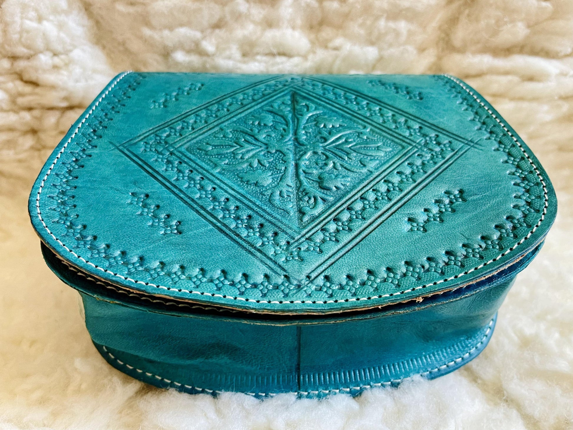 Moroccan Leather Bag, Genuine Leather Crossbody Bag, Moroccan Shoulder Bag, Women'S Leather Bag, Handmade Carved Leather Bag, Turquoise Bag