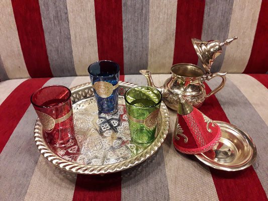 Handmade Moroccan Tea Set, Golden Teapot, Set of 3 Tea Cups, Tea Tray