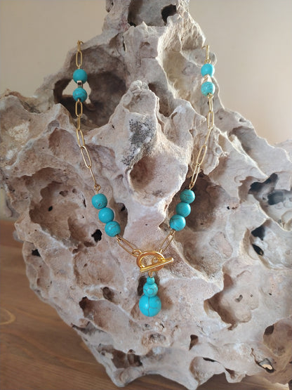 Beautiful Turquoise Pearls, an Exclusive Product Handmade and Natural Stones to Embellish Your Neck.