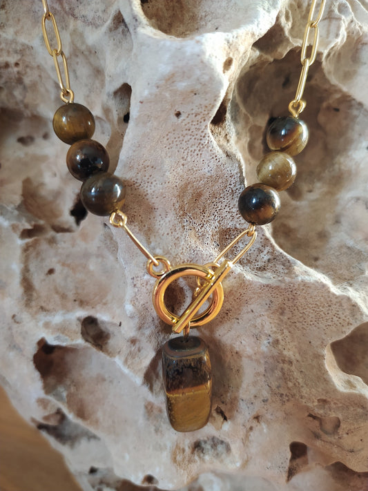 Tiger'S Eye in Beautiful Necklace, an Exclusive Product Handmade and Natural Stones to Embellish Your Neck.