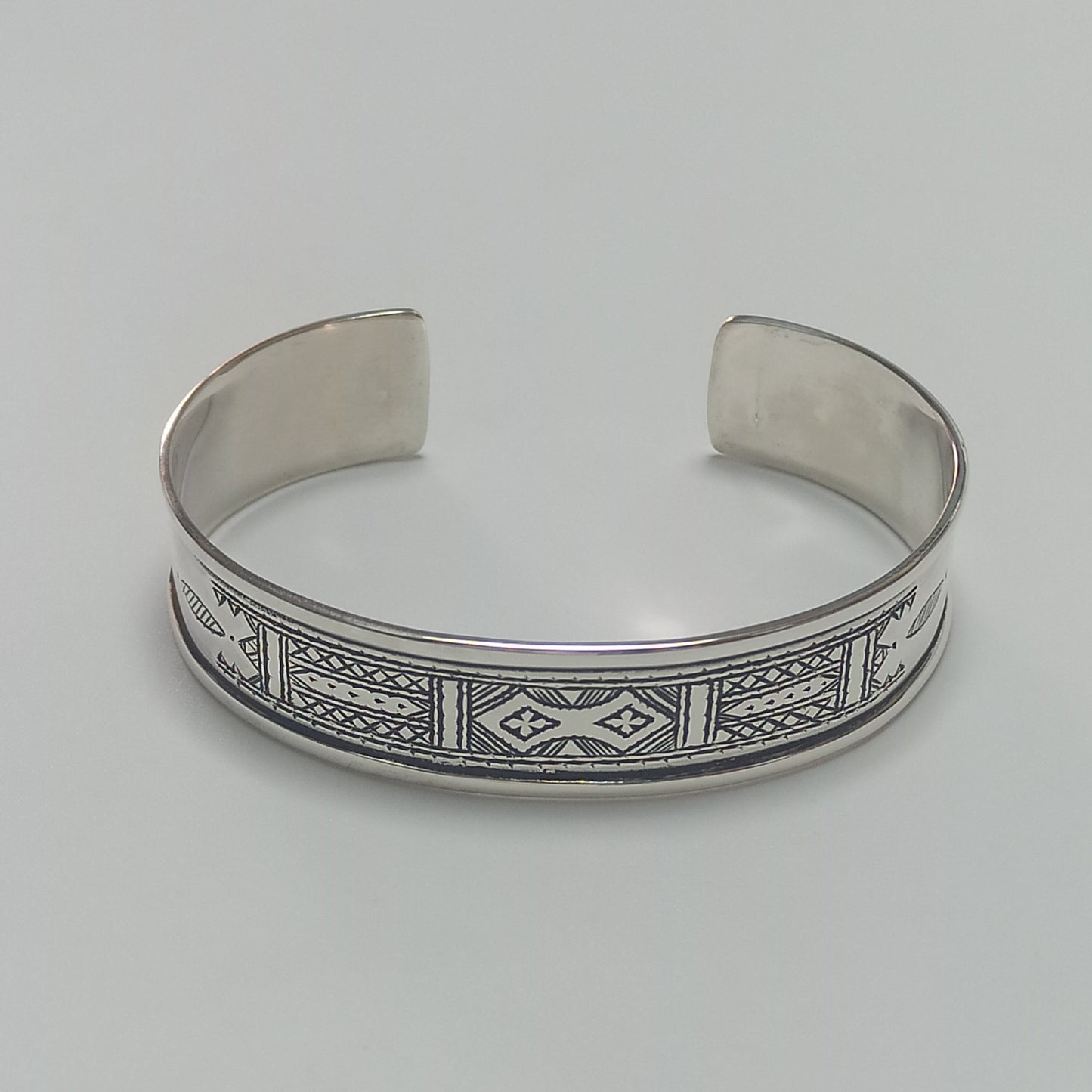 Tuareg Jewelery , Tuareg Moroccan Bracelet with Ethnic Tuareg Engraving in 925 Silver, , Unique Jewelry, Mens Gift