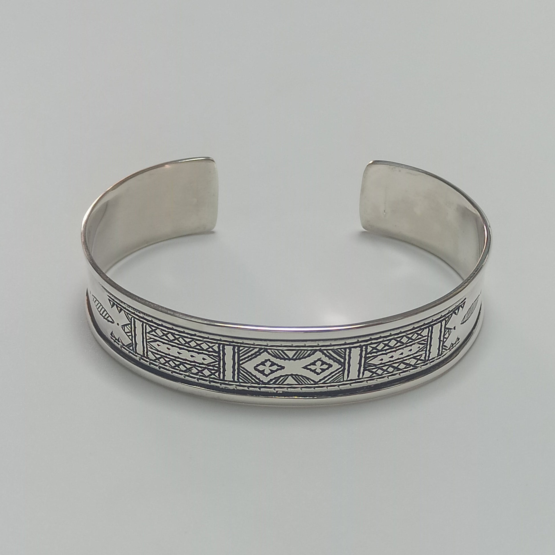 Tuareg Jewelery , Tuareg Moroccan Bracelet with Ethnic Tuareg Engraving in 925 Silver, , Unique Jewelry, Mens Gift