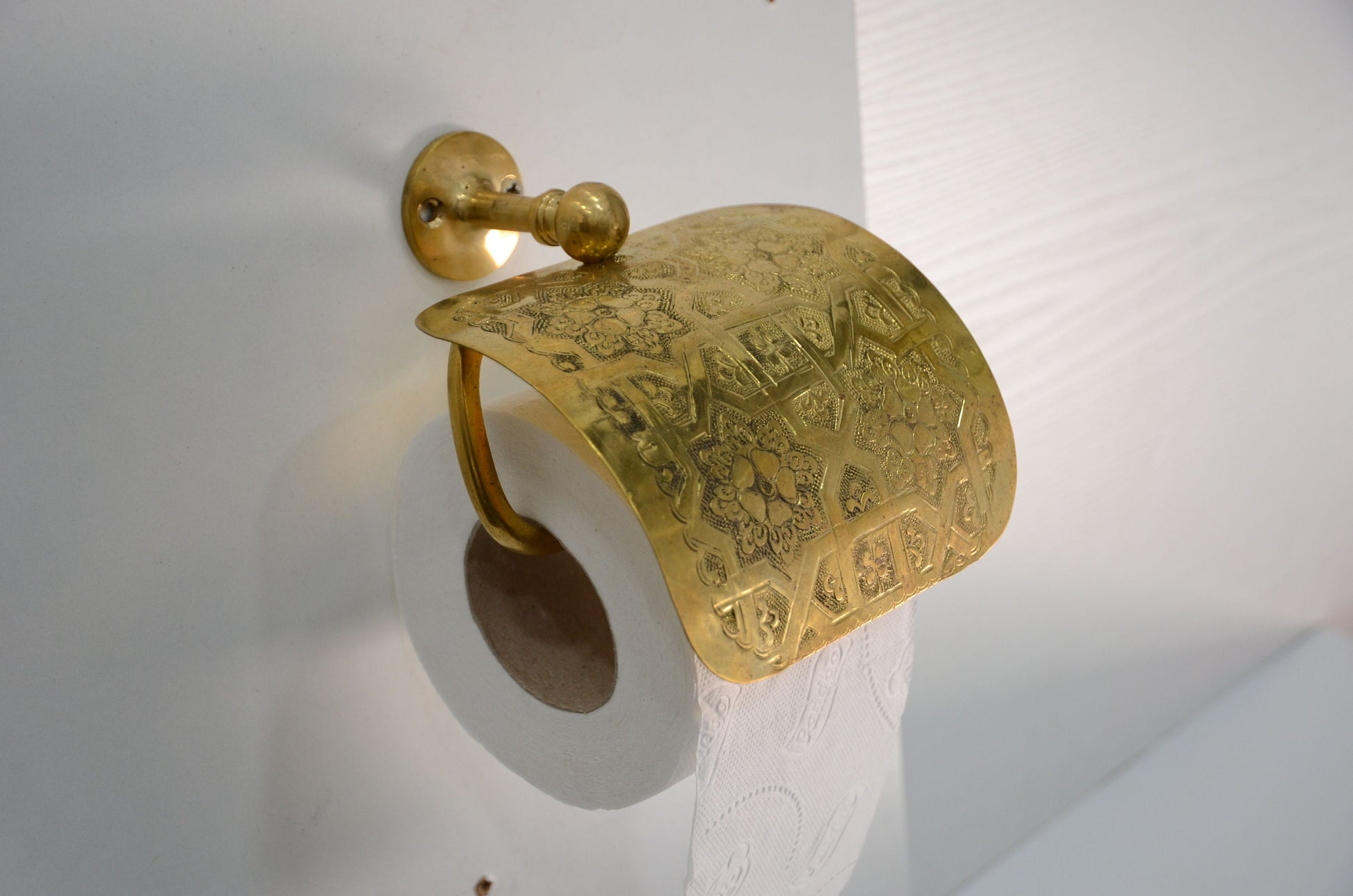 Vintage Brass Toilet Paper Holder, Ornamented Toilet Roll Hanger in Unlacquered Brass Finish