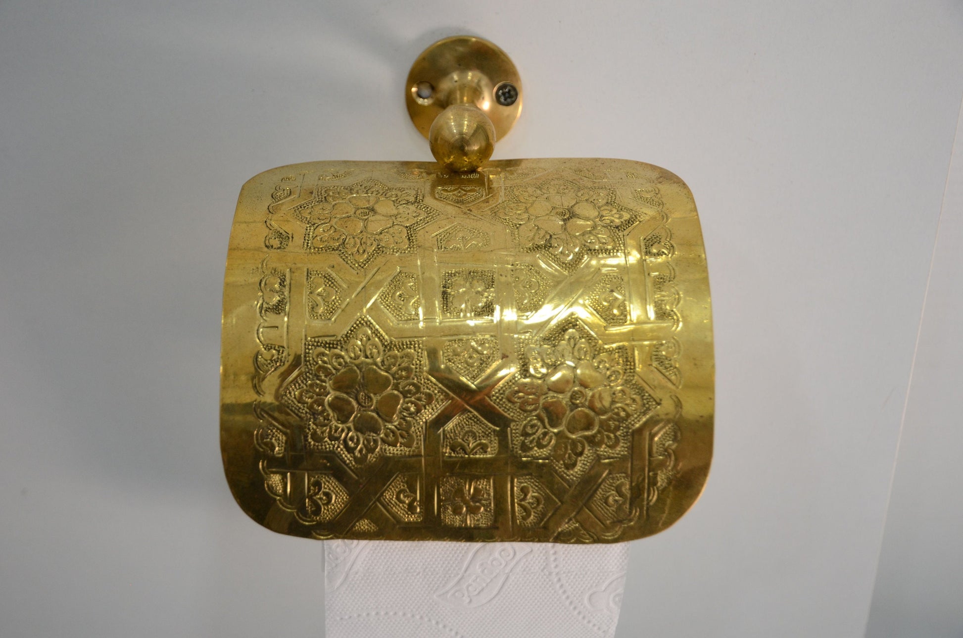 Vintage Brass Toilet Paper Holder, Ornamented Toilet Roll Hanger in Unlacquered Brass Finish