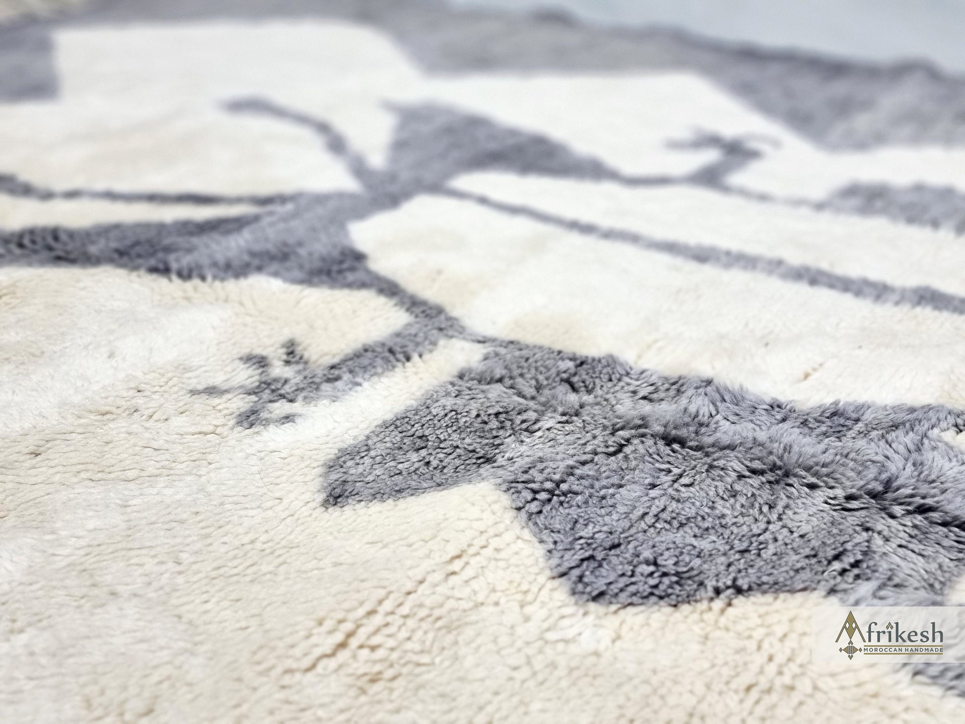 HANDMADE MRIRT RUG 6X9, Soft Moroccan Rug, Large White & Gray Rug, High Quality Wool Rug, Abstract Beni Mrirt Rug, Shagyy Berber Carpet.