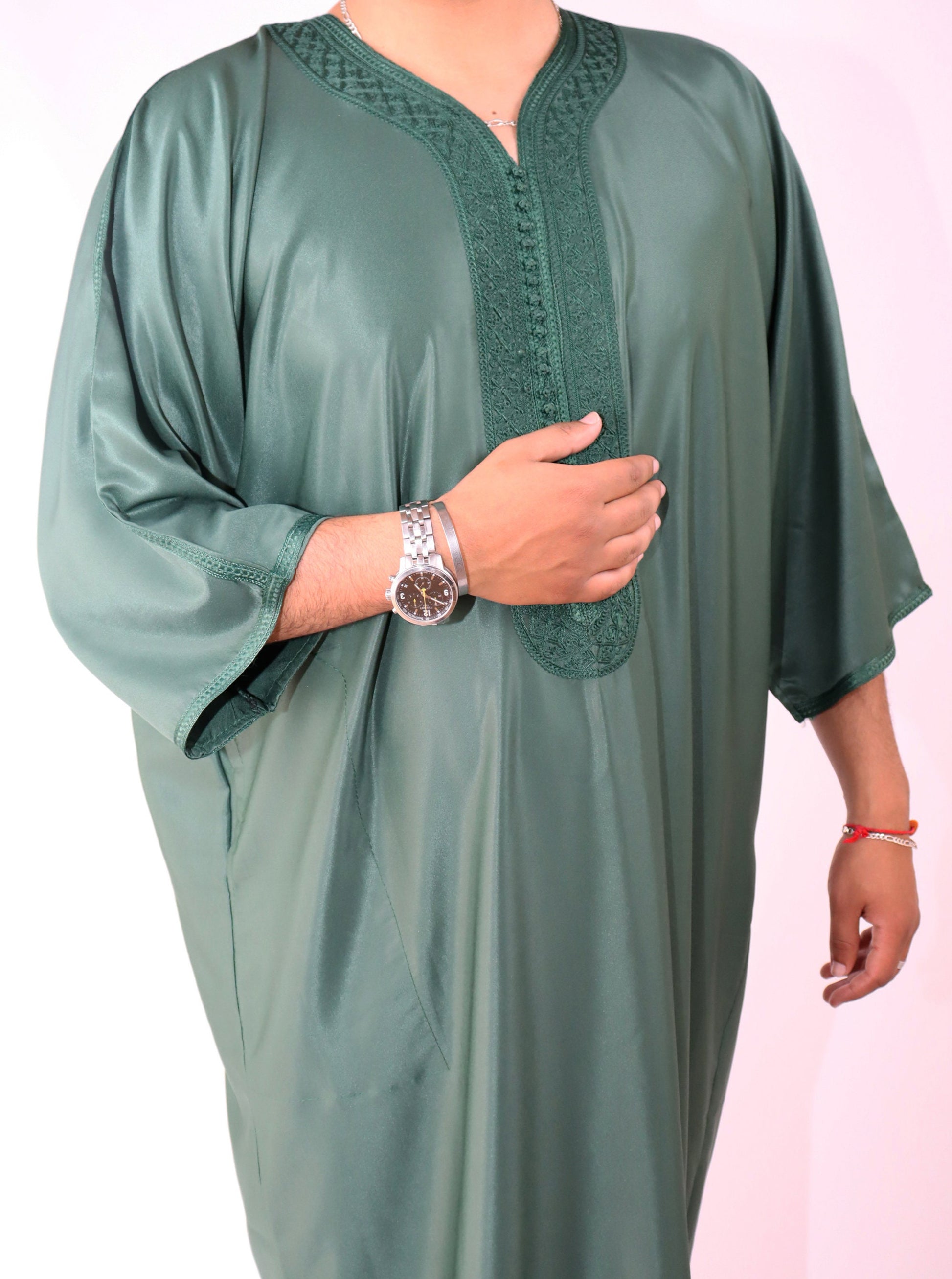 Green Moroccan Style Thobe - Traditional Short Sleeve Design for Men