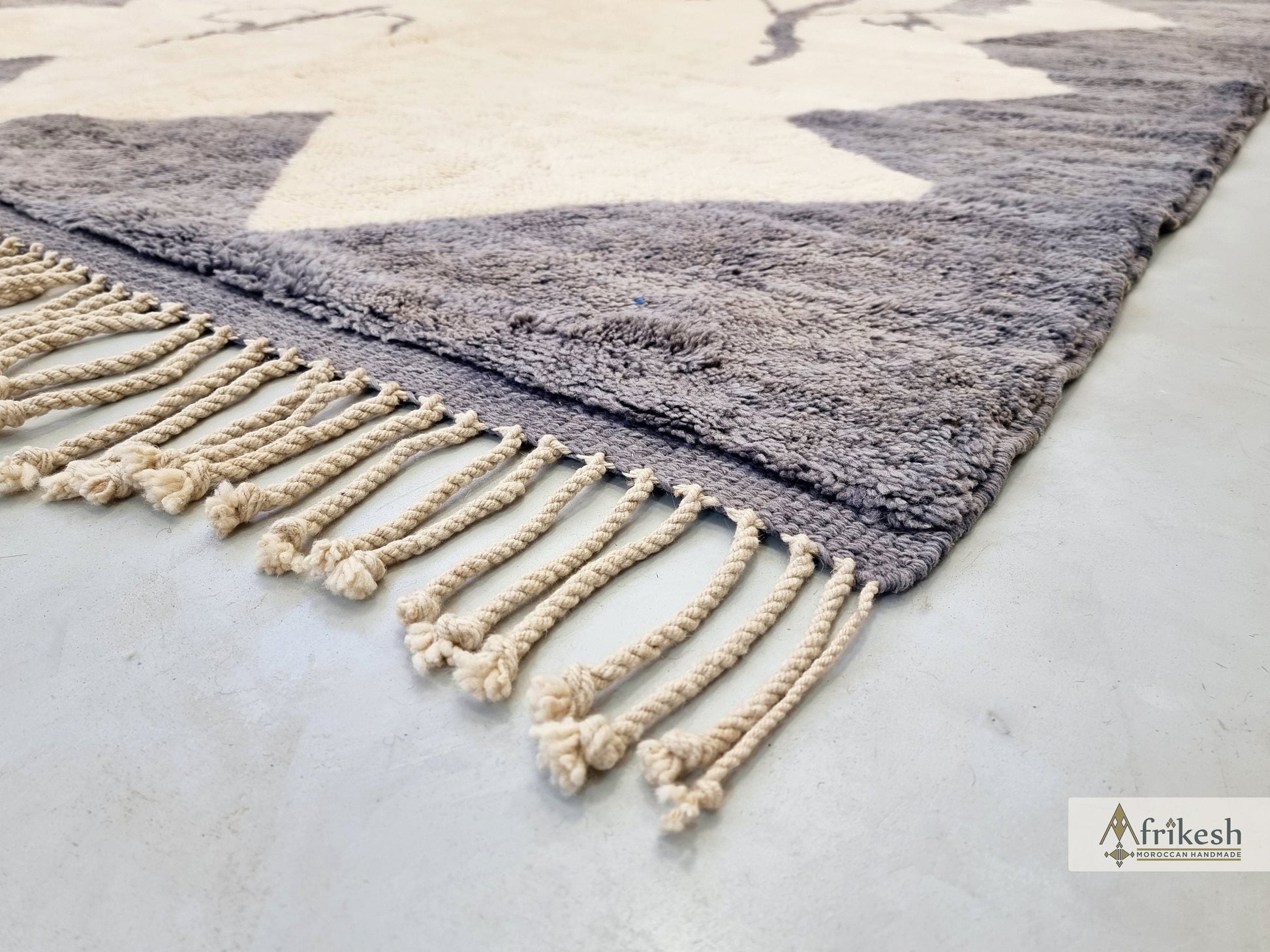 HANDMADE MRIRT RUG 6X9, Soft Moroccan Rug, Large White & Gray Rug, High Quality Wool Rug, Abstract Beni Mrirt Rug, Shagyy Berber Carpet.