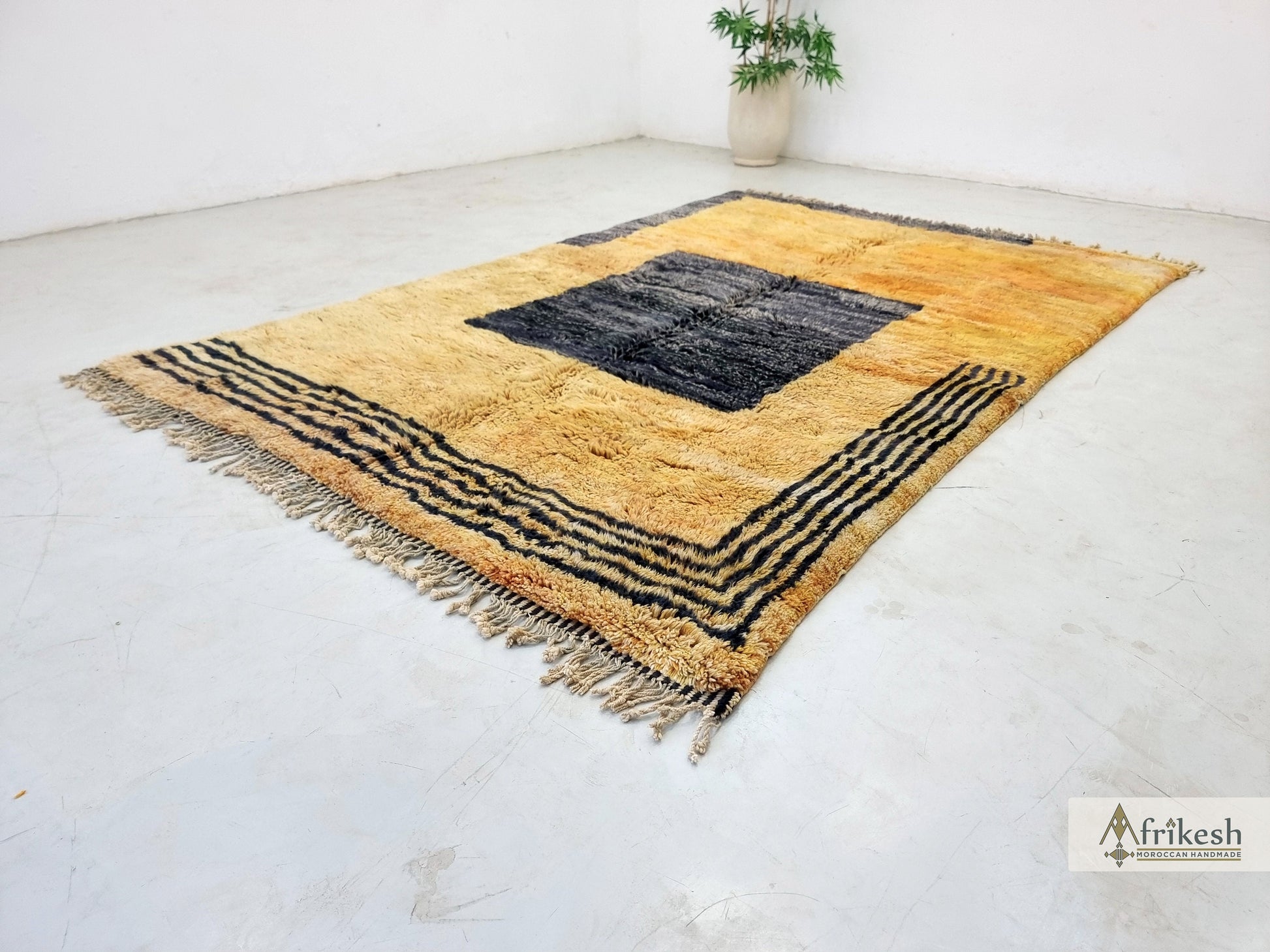 FLUFFY MRIRT RUG 6X9, Geometric Moroccan Rug, Handmade Beni Mrirt Rug, Brown & Black Design, High Quality Wool Rug, Berber Area Carpet.