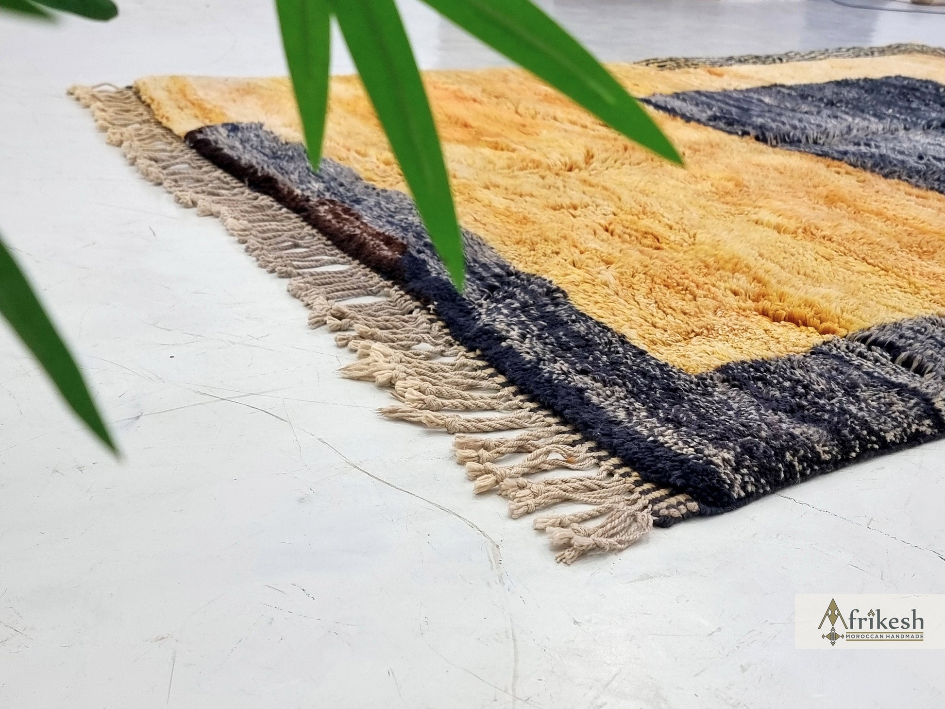 FLUFFY MRIRT RUG 6X9, Geometric Moroccan Rug, Handmade Beni Mrirt Rug, Brown & Black Design, High Quality Wool Rug, Berber Area Carpet.