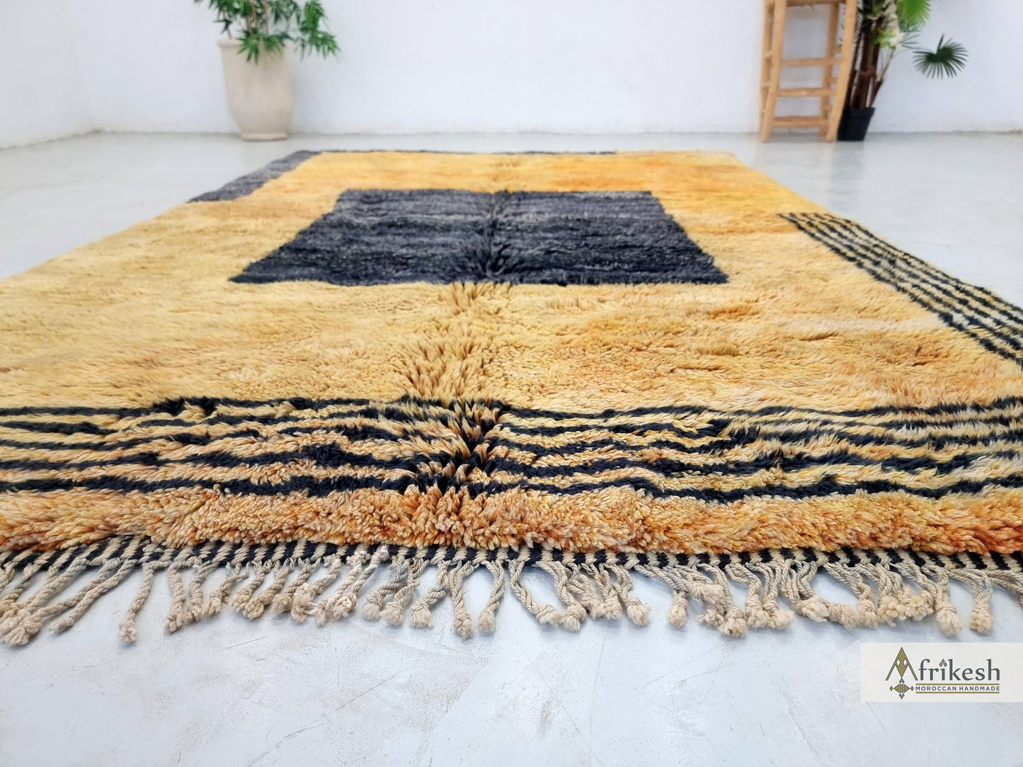 FLUFFY MRIRT RUG 6X9, Geometric Moroccan Rug, Handmade Beni Mrirt Rug, Brown & Black Design, High Quality Wool Rug, Berber Area Carpet.