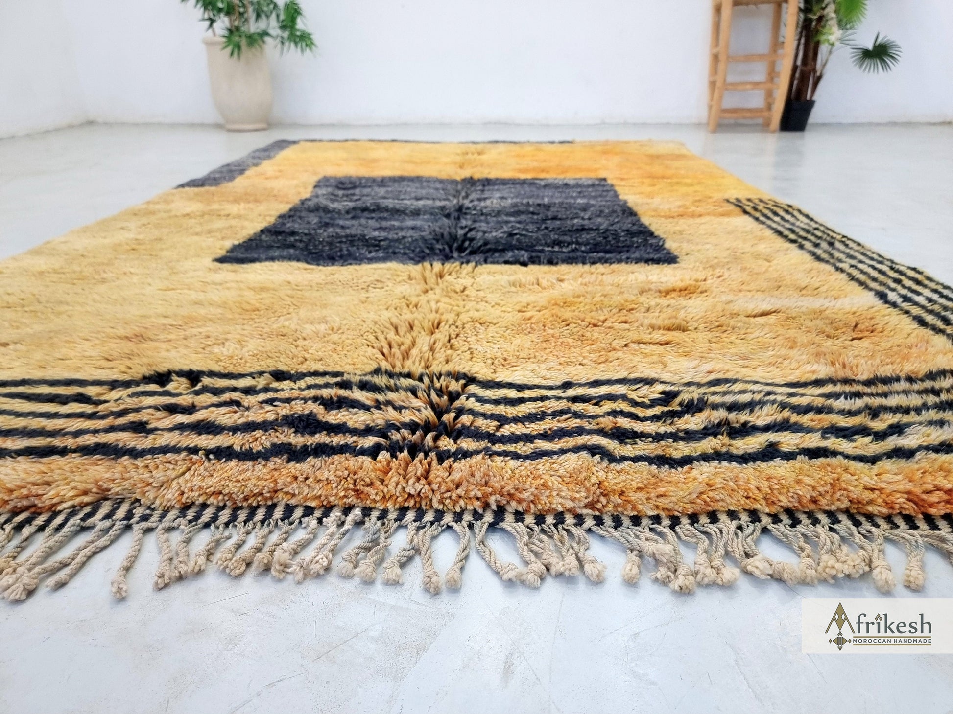 FLUFFY MRIRT RUG 6X9, Geometric Moroccan Rug, Handmade Beni Mrirt Rug, Brown & Black Design, High Quality Wool Rug, Berber Area Carpet.
